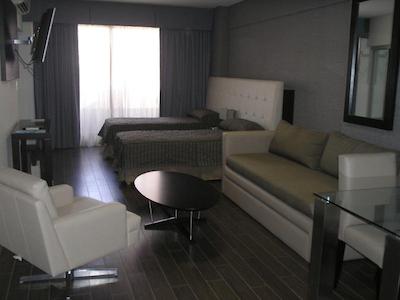 اِیرز د رکلتا پلازا