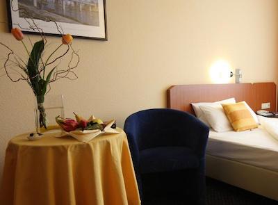 وینا هوس ایسی نکارسولم