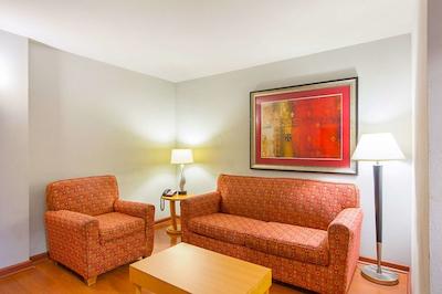 کمفرت سویتز ات ویرجینیا سنتر کمنز