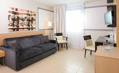 رسیدهم اپارت هتل اُکسیتانیا تولوس