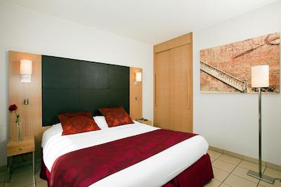 رسیدهم اپارت هتل اُکسیتانیا تولوس