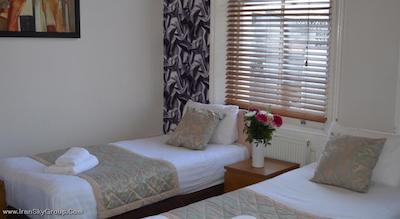 1 لکسهام گاردنز هتل