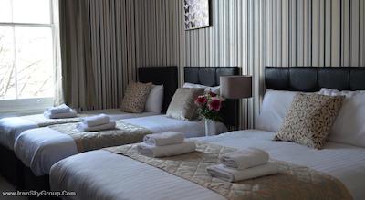 1 لکسهام گاردنز هتل