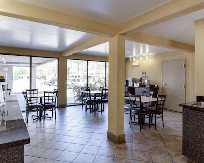 اکنو لج کنر