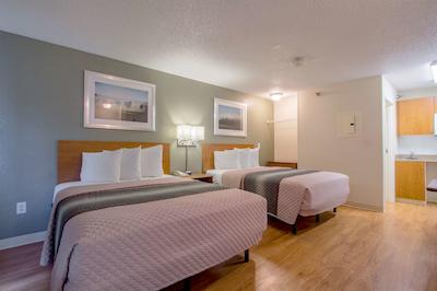 همتون استودیز هوستون-وست اُاکز