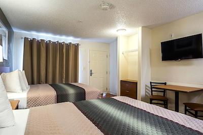 همتون استودیز هوستون-وست اُاکز