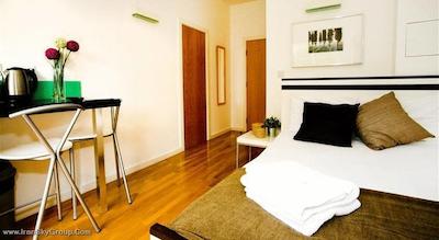 هاید پارک اکزکیوتیو