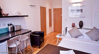 هاید پارک اکزکیوتیو