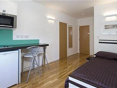 هاید پارک اکزکیوتیو