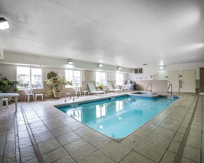 کمفرت این اند سویتز راولینز