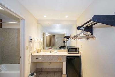 رد روف این استکتون