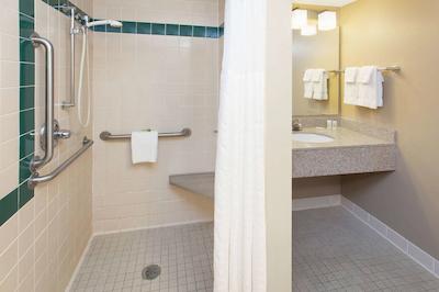 امریسین بای ویندهام هارتفرد وی