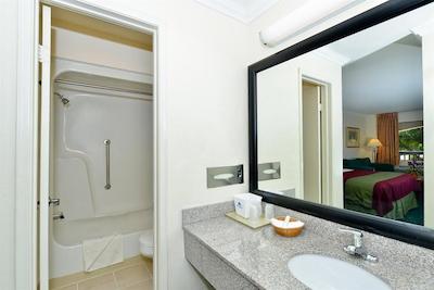 امریکاز بست والو این