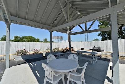 امریکاز بست والو این