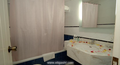 فور استارز