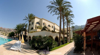 فور استارز