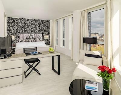 اج10 لندن واترلو