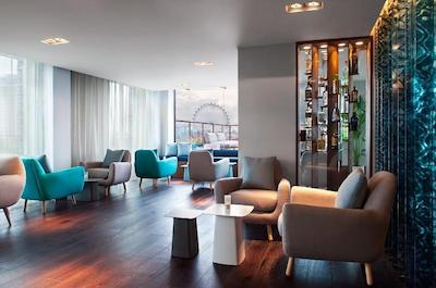 اج10 لندن واترلو