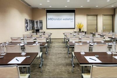 اج10 لندن واترلو