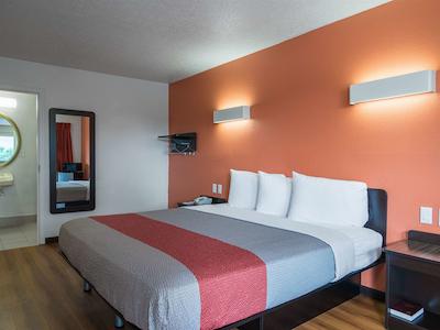 متل 6 کلومبوز اُسو