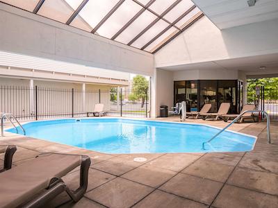 متل 6 کلومبوز اُسو