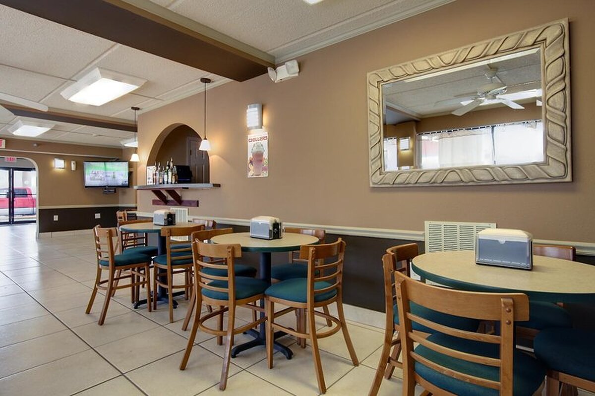 Americas Best Value Inn and Suites Melbourne