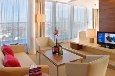 پارک پلازا کانتی هال