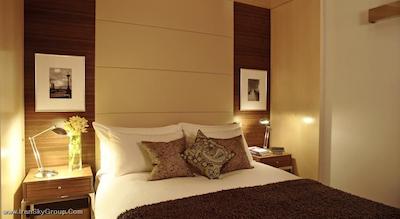 پارک پلازا کانتی هال