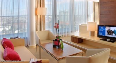 پارک پلازا کانتی هال