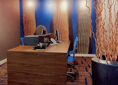 کورتیارد هوستون-وست ونیورسیتی