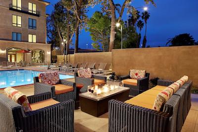 هیلتون گاردن این سان دیگو اُلد تون/اسیا ورلد اریا