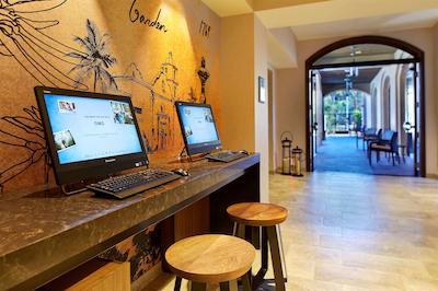 هیلتون گاردن این سان دیگو اُلد تون/اسیا ورلد اریا