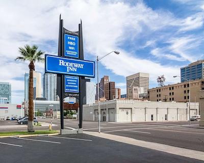 ردو این دونتون فنیکس