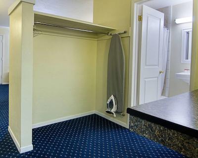 ردو این دونتون فنیکس