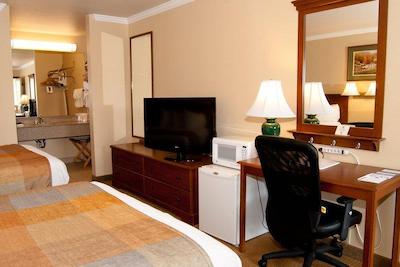 بست وسترن کلرمنت