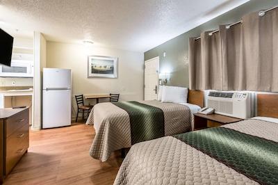 همتون استودیز کانساز سیتی-ورلدز اُف فون