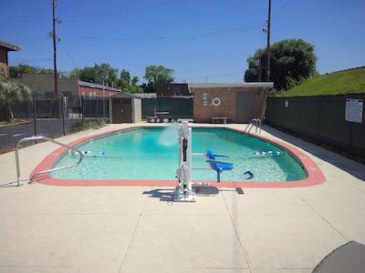 امریکاز بست والو این اوگوستا هیستریک دونتون