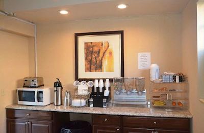 امریکاز بست والو این اوگوستا هیستریک دونتون