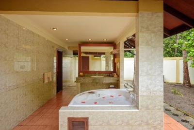 رویال آیلند ریزورت اند اسپا