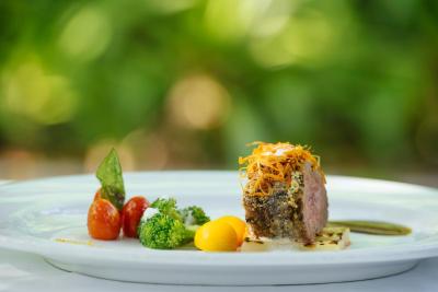 رویال آیلند ریزورت اند اسپا