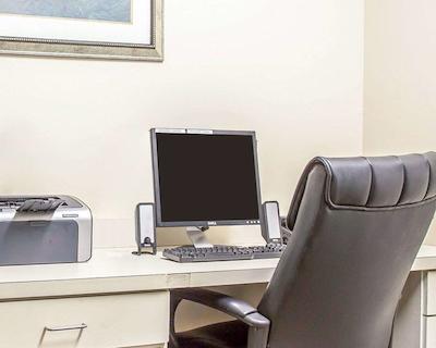 کمفرت این اند سویتز