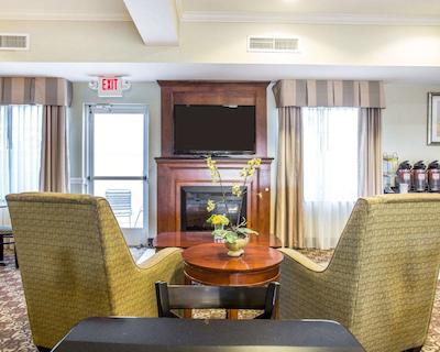 کمفرت این اند سویتز