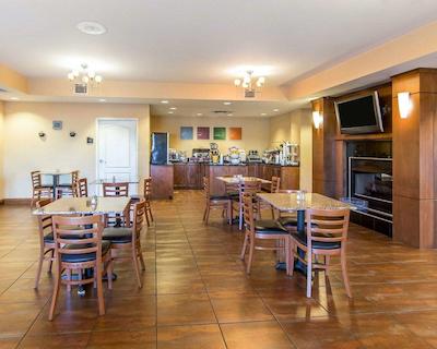 کمفرت سویتز ایست