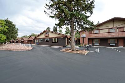 امریکاز بست والو این ویلا متل