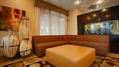 بست وسترن ناکسویل سویتز-دونتون