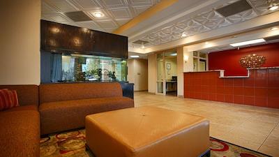 بست وسترن ناکسویل سویتز-دونتون