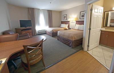 کونتری این اند سویتز بای رادیسن شروپرت-آیرپرت لا