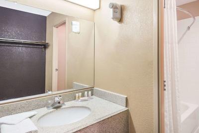 دز این اندرسُن