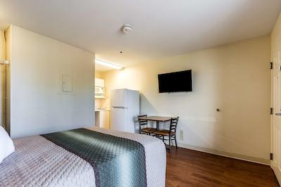 همتون استودیز فنیکس-وست