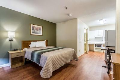 همتون استودیز فنیکس-وست